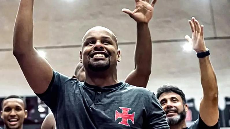 Cássio Santos é o novo treinador do Vasco da Gama no NBB (Foto: Reprodução / Instagram)