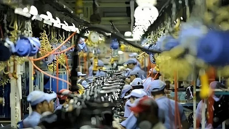 Desemprego fica em 5,1% em dezembro, menor patamar histórico, segundo IBGE