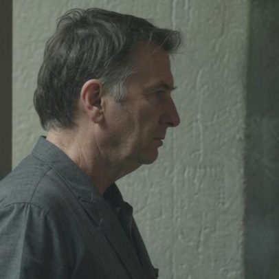 Bolsonaro faz três consultas diárias, caminhadas e não lê na Papudinha