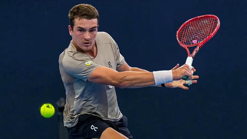 João Fonseca em treino para ATP de Brisbane (Foto: Brisbane International)