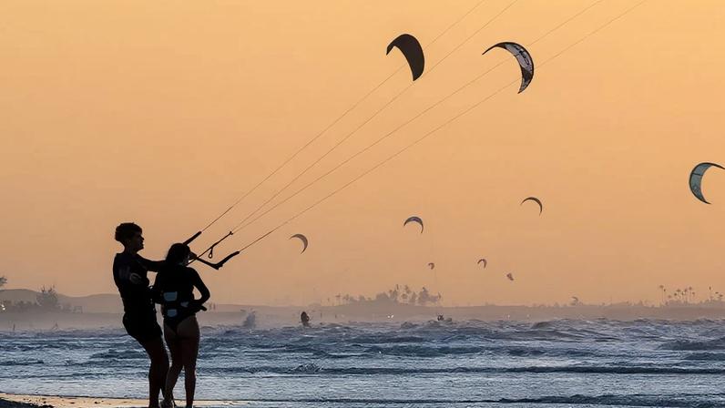Kitesurf tem atraído a atenção entre os esportes de luxo