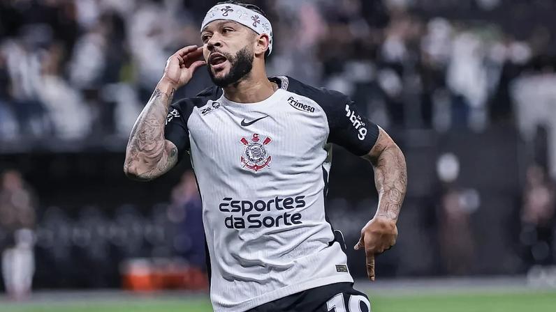 Memphis reforça o Corinthians na estreia do Brasileirão (Foto: Everton Okubo/Agência F8/Gazeta Press)