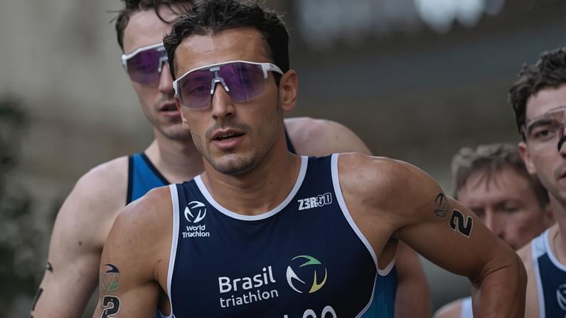 Miguel Hidalgo foi vice-campeão mundial de triatlo em 2025