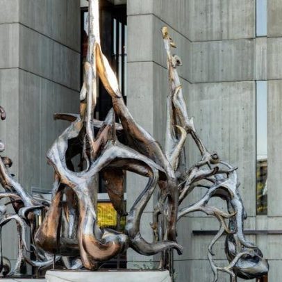 Rhea Vedro materializa desejos da comunidade em escultura em Boston