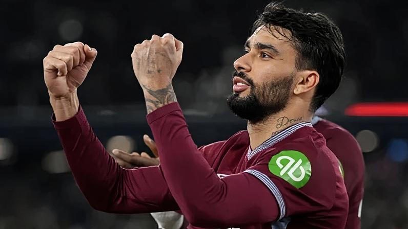Paquetá comemora gol pelo West Ham