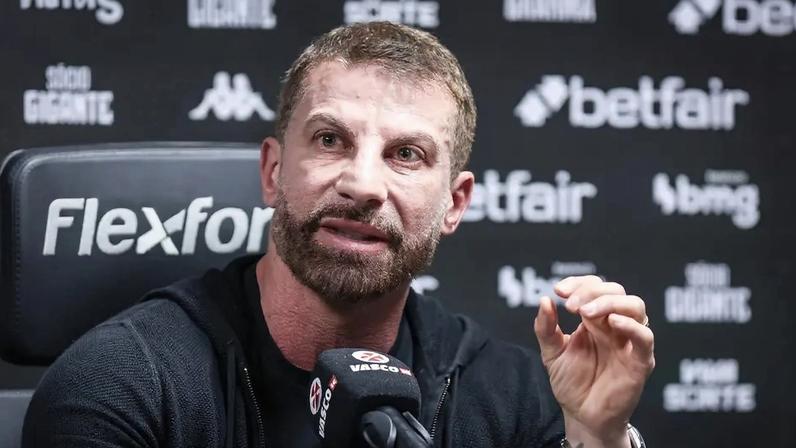 Pedrinho está à frente do futebol do Vasco por decisão liminar