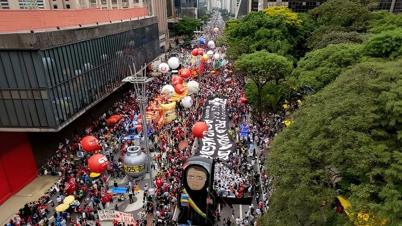 Protesto contra Bolsonaro na Avenida Paulista no dia 2 de outubro de 2021
