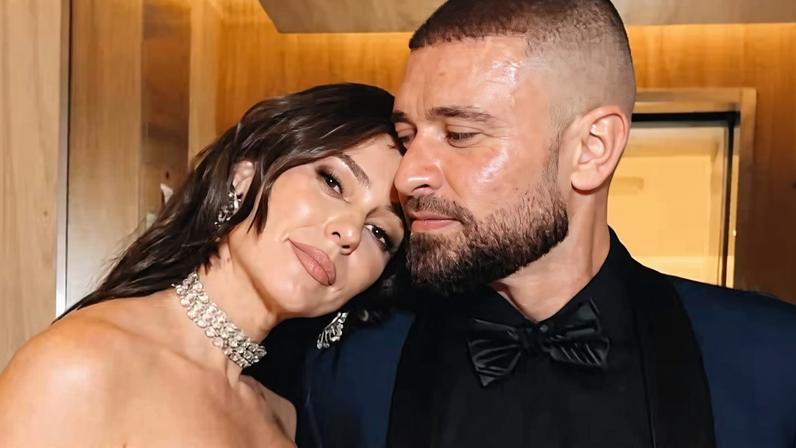 Discreto, filho de Murilo Benício com Alessandra Negrini posa sem camisa; calça baixa revela tatuagem 'secreta' — Foto: Reprodução/Instagram