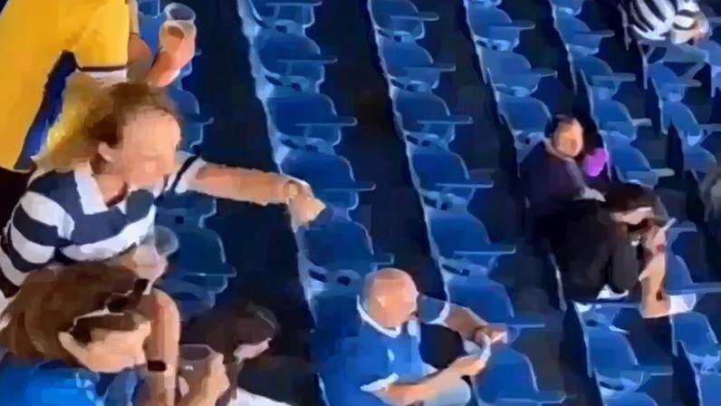 Em um vídeo é possível ver a torcedora do time catarinense gritando ofensas racistas. Foto: Redes Sociais/Reprodução