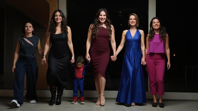 Bianca Comparato, Paolla Oliveira, Luca, Claudia Raia, Mariana Ximenes e Fernanda Souza — Foto: Reprodução/Instagram