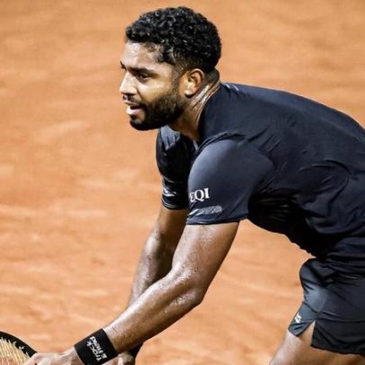 Reis e Daniel se juntam a Monteiro nas oitavas de Concepción