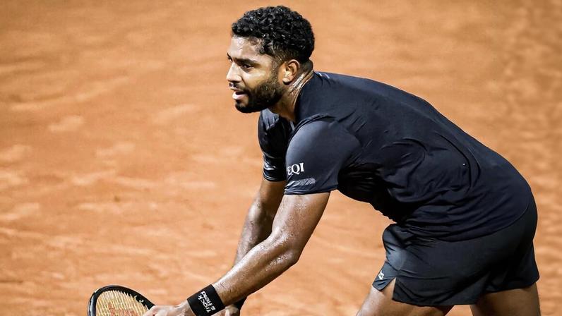 Reis e Daniel se juntam a Monteiro nas oitavas de Concepción