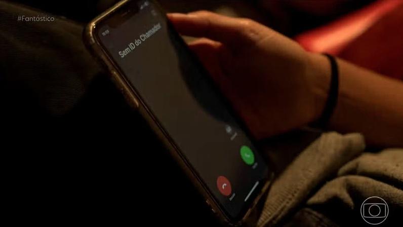 Ligações automáticas indesejadas, chamadas de "robocalls" — Foto: Fantástico