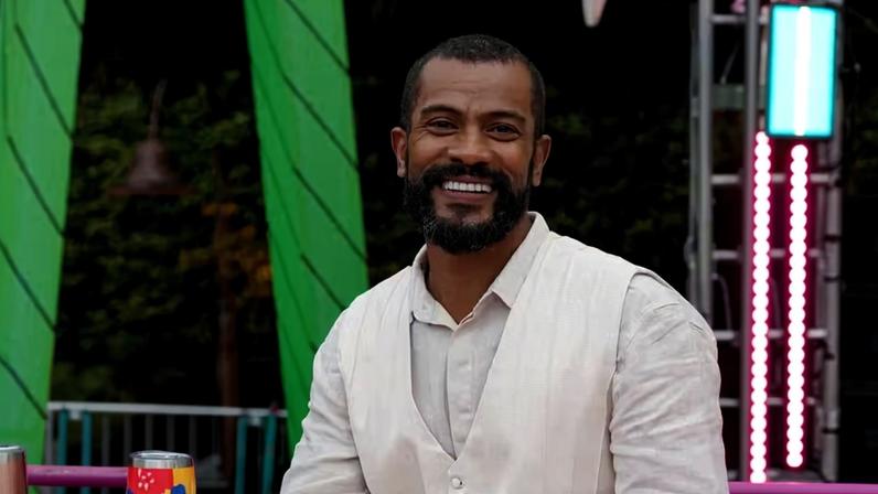 Samuel de Assis celebra casal com Miguel Falabella em Três Graças e representatividade de casais LGBT — Foto: Globo/Thalles Trouva