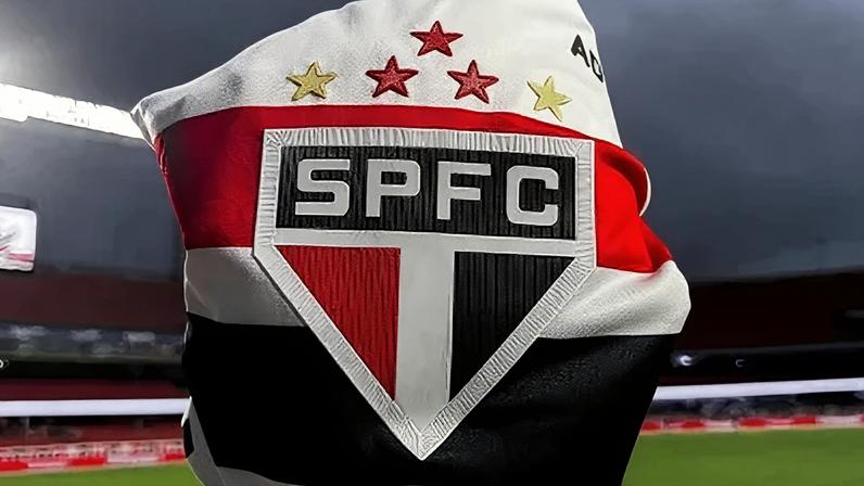Camisa do São Paulo no Morumbis