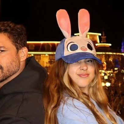 Sofia, aos 13 anos, quase na altura do pai Cauã Reymond na Disney