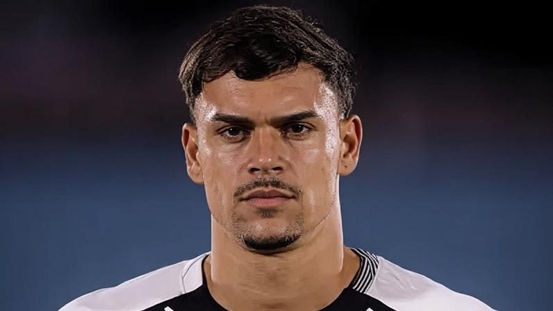 João Pedro Tchoca, zagueiro do Corinthians, está no processo para se transferir ao Torino