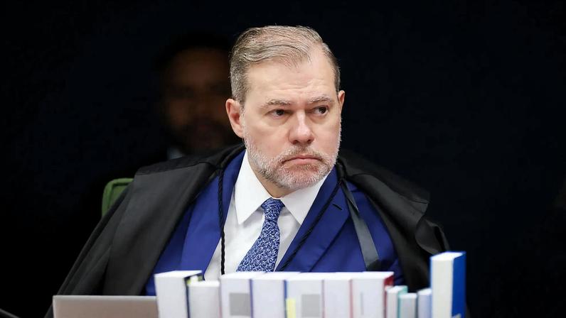 Deputados governistas pedem à PGR o afastamento de Toffoli no caso Master