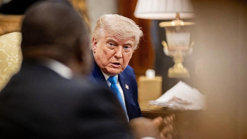 Trump promete tarifas a móveis e filmes estrangeiros