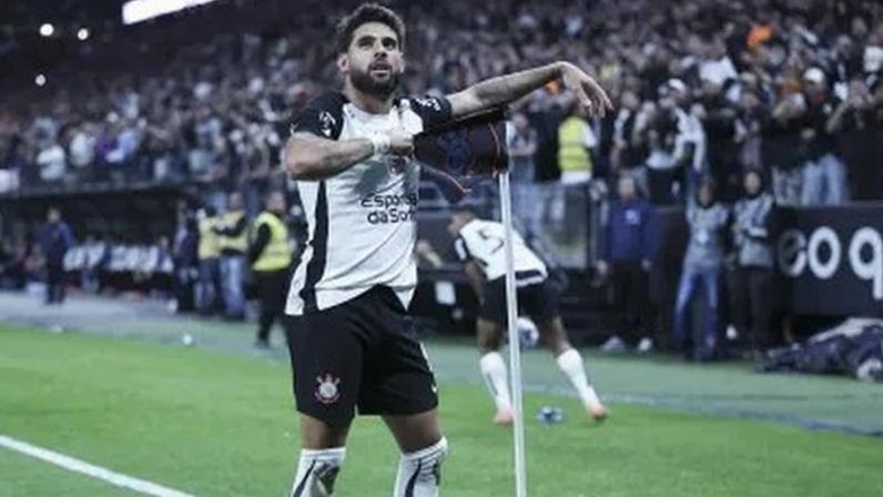 Yuri Alberto na comemoração do seu gol marcado contra o São Paulo, em jogo válido pela 34ª rodada do Brasileirão