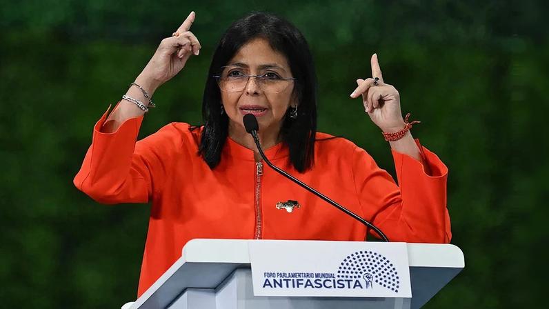 Secretário de Energia dos EUA se reúne com presidenta interina na Venezuela