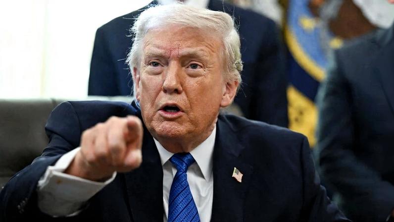 EUA derrubam drone iraniano que se aproximou de porta-aviões no Oriente Médio