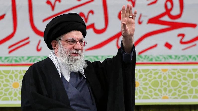 Ali Khamenei, o líder Supremo do Irã, tem desafiado Donald Trump. Foto: KHAMENEI.IR / AFP