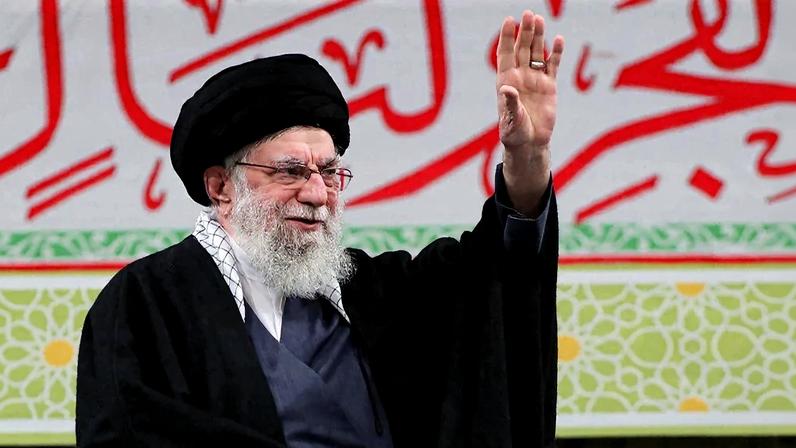 Ali Khamenei, o líder Supremo do Irã, tem desafiado Donald Trump. Foto: KHAMENEI.IR / AFP