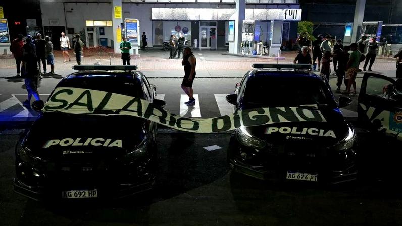 Protestos de policiais na Argentina. Foto: Juan Mabromata / AFP