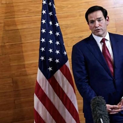 Governo Trump afrouxa veto petrolífero a Cuba, exige mudanças na ilha