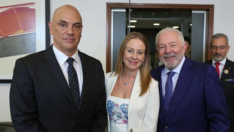 Viviane Barci recebeu caso de outro escritório de advocacia. Agora, a esposa de Alexandre de Moraes aciona o Supremo, que recebeu a ação em razão de foro privilegiado. (Foto: Ricardo Stuckert / Presidência da República)