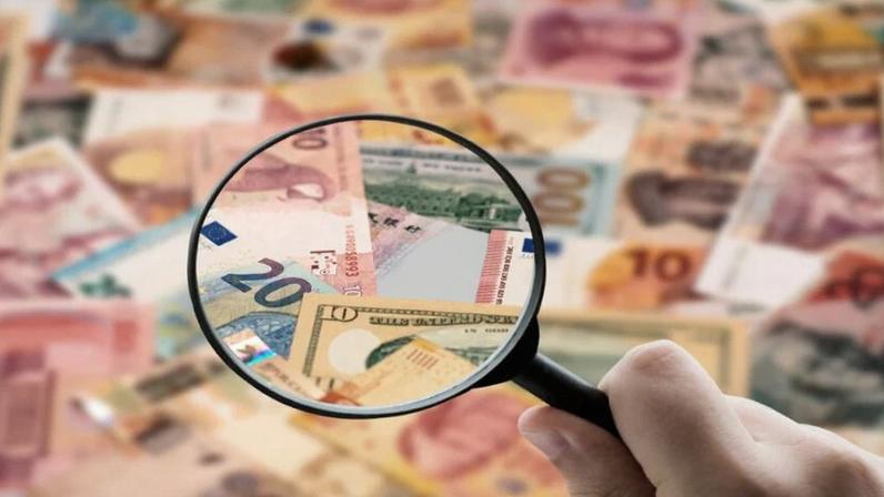 Dólar fecha em R$ 5,18; Ibovespa atinge recorde de 186 mil