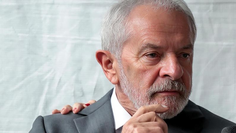 Rejeitou: Ator de 'Coração Acelerado', da Globo, nega convite para viver Lula no Carnaval do Rio de Janeiro. Saiba motivo!