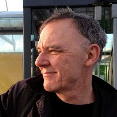 Crítico-chefe de arte do Guardian se aposenta após 30 anos