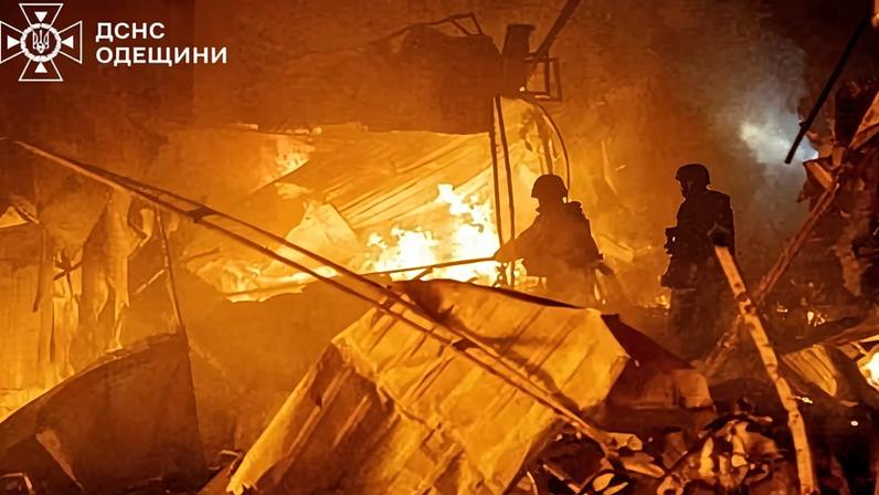 Quase 300 mil em Odessa sem energia ou água após ataques de drones russos