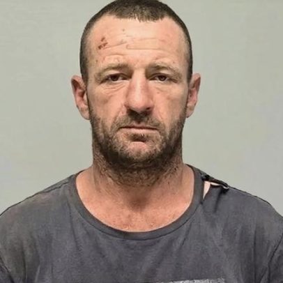 Julian Ingram, suspeito de homicídio, já condenado por agarrar pescoço de parente