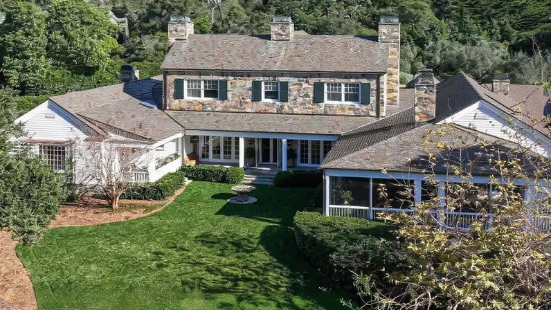 Ellen DeGeneres compra casa na Califórnia um ano após mudança para o Reino Unido