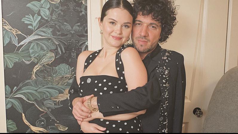 Selena Gomez deve divorciar-se de Benny Blanco após podcast com pés sujos