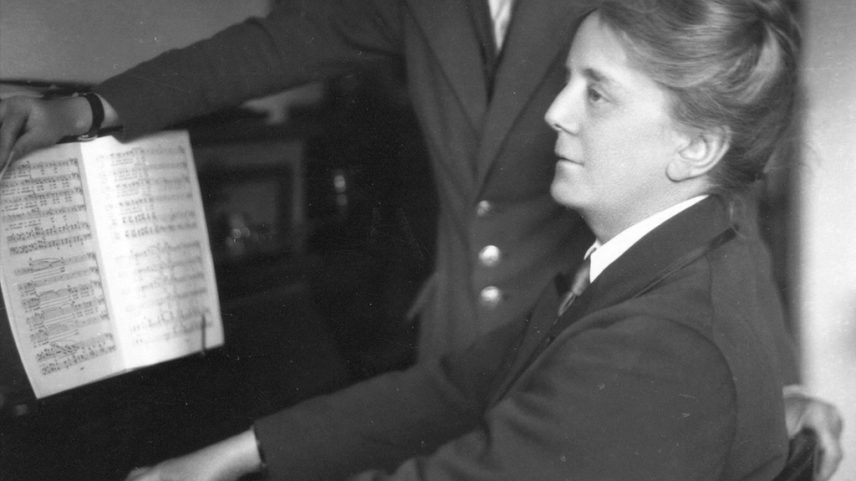 Por que ninguém sabe como tocar essa música de 140 anos