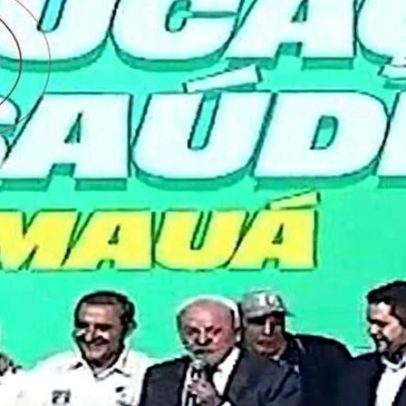 Lula posa com prefeitos do PL e diz que liderança do partido enfrentará adversários
