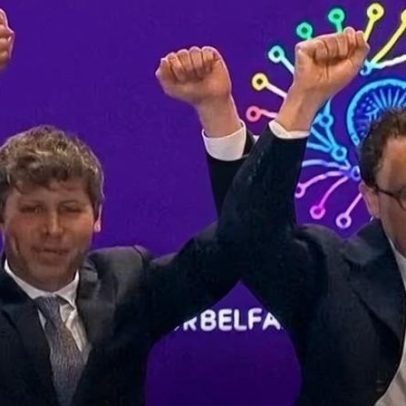 Chefes da OpenAI e da Anthropic se recusam a cumprimentar em evento