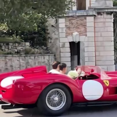 Charles Leclerc casa com modelo francês e desfila com a Ferrari em Mônaco