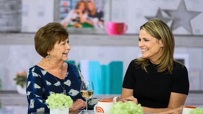 Investigadores analisam bilhete de resgate na busca pela mãe de Savannah Guthrie