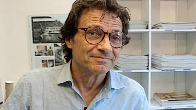 Procuradores franceses criam equipe especial para revisar dossiês Epstein