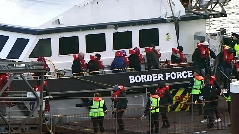 ONU pede ao Reino Unido e França suspender sistema de asilo 'um entra, sai'