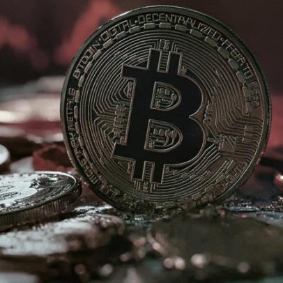 Perdas com criptomoedas chegam a US$ 370 milhões em jan/2026, maior em 11 meses