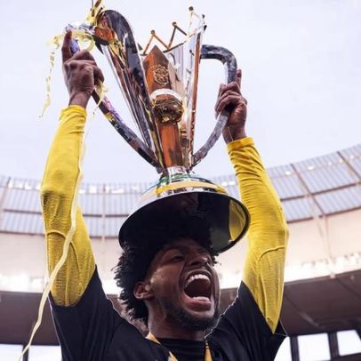 Corinthians vence o Flamengo e conquista a Supercopa