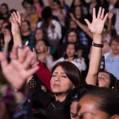 Fé pública, sem superficialidade, debate sobre expressão religiosa