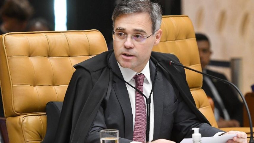 Mendonça autoriza quebra de sigilo de Lulinha antes da CPMI, a pedido da PF