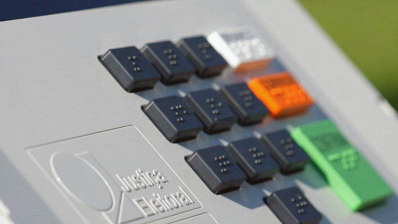 Ministra Simone Tebet já anunciou que deve deixar o governo para disputar as eleições de outubro — Foto: Diogo Zacarias/MF